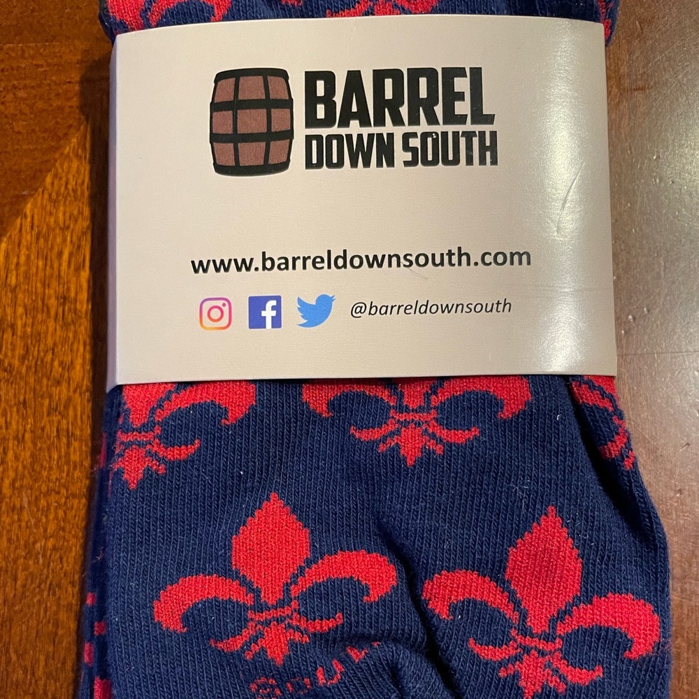 Men’s fleur de lis patterned socks